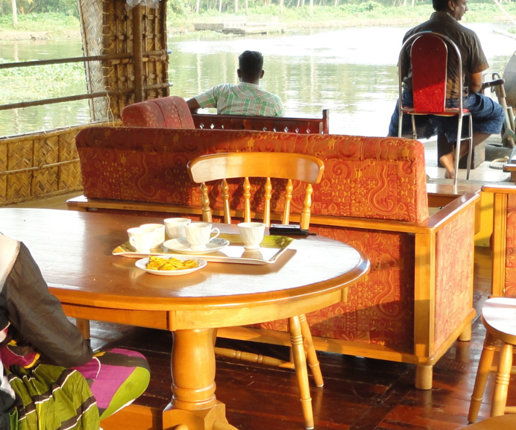 Tea and Pakora at Houseboat